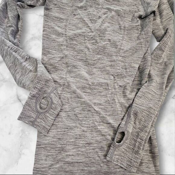 Lululemon Size 2 Gray Long Sleeve Swiftly - Picture 2 of 4